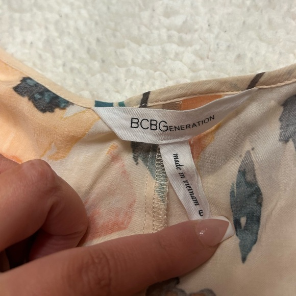 BCBGenration Beige Floral Lace Up Corset Top Size 6 - Picture 7 of 8